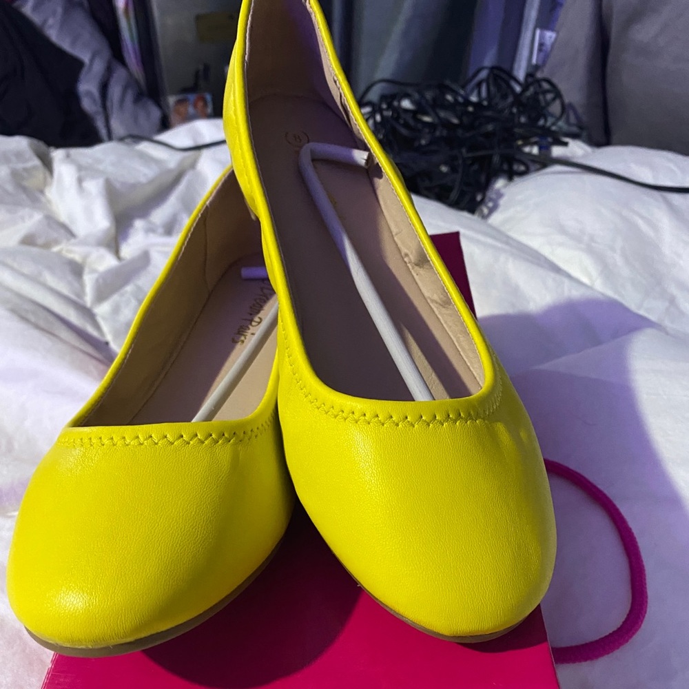 Dream Pairs slip on flats